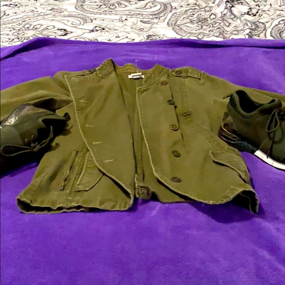 Army green jacket ( shoes also available)